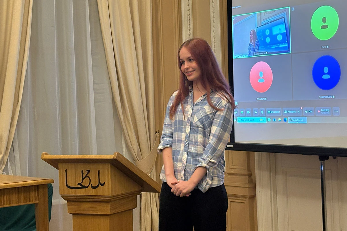 <p>Студентка 2-го курса ИСАА МГУ <strong>Полина Кивилева</strong><br>Фото: РГБ</p>