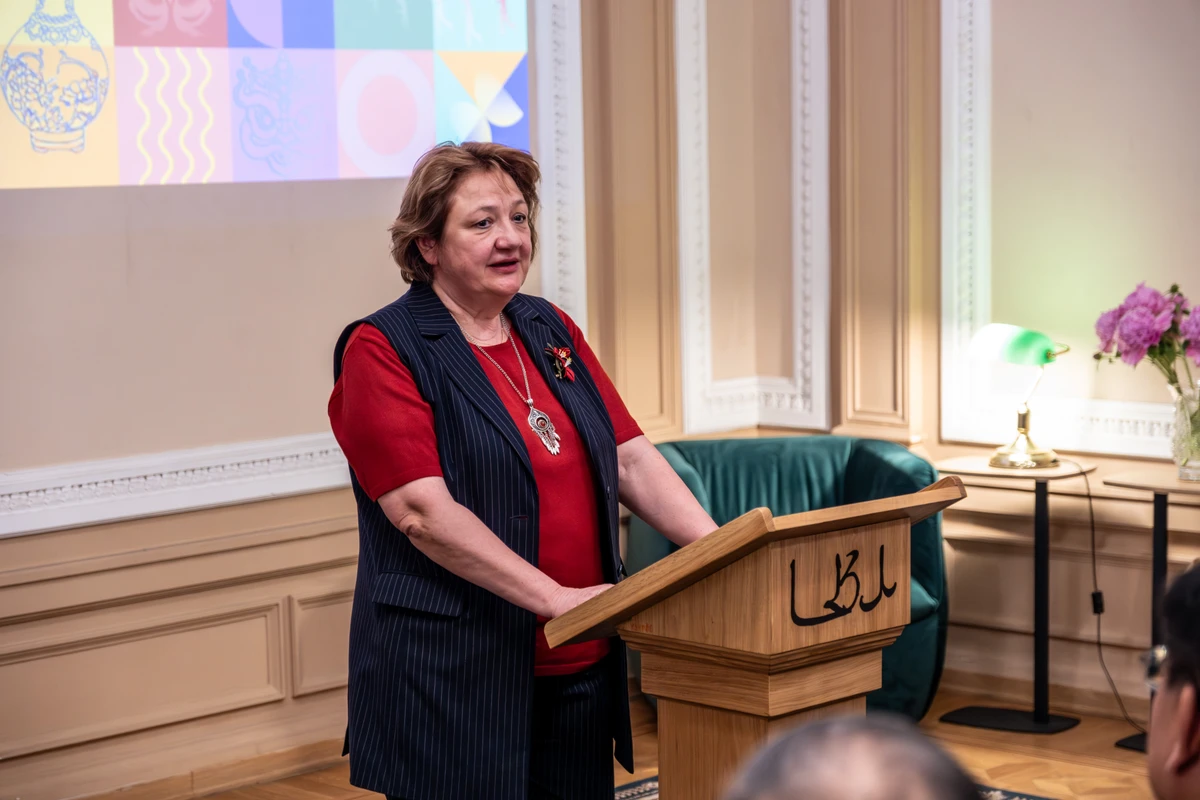 <p>Заведующая Центром восточной литературы РГБ <strong>Марина Владимировна Меланьина</strong></p><p>Фото: Китайский культурный центр в&nbsp;Москве</p>