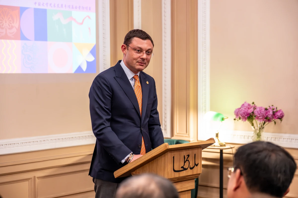 <p>Президент Российской академии художеств <strong>Василий Зурабович Церетели</strong><br>Фото: Китайский культурный центр в&nbsp;Москве</p>