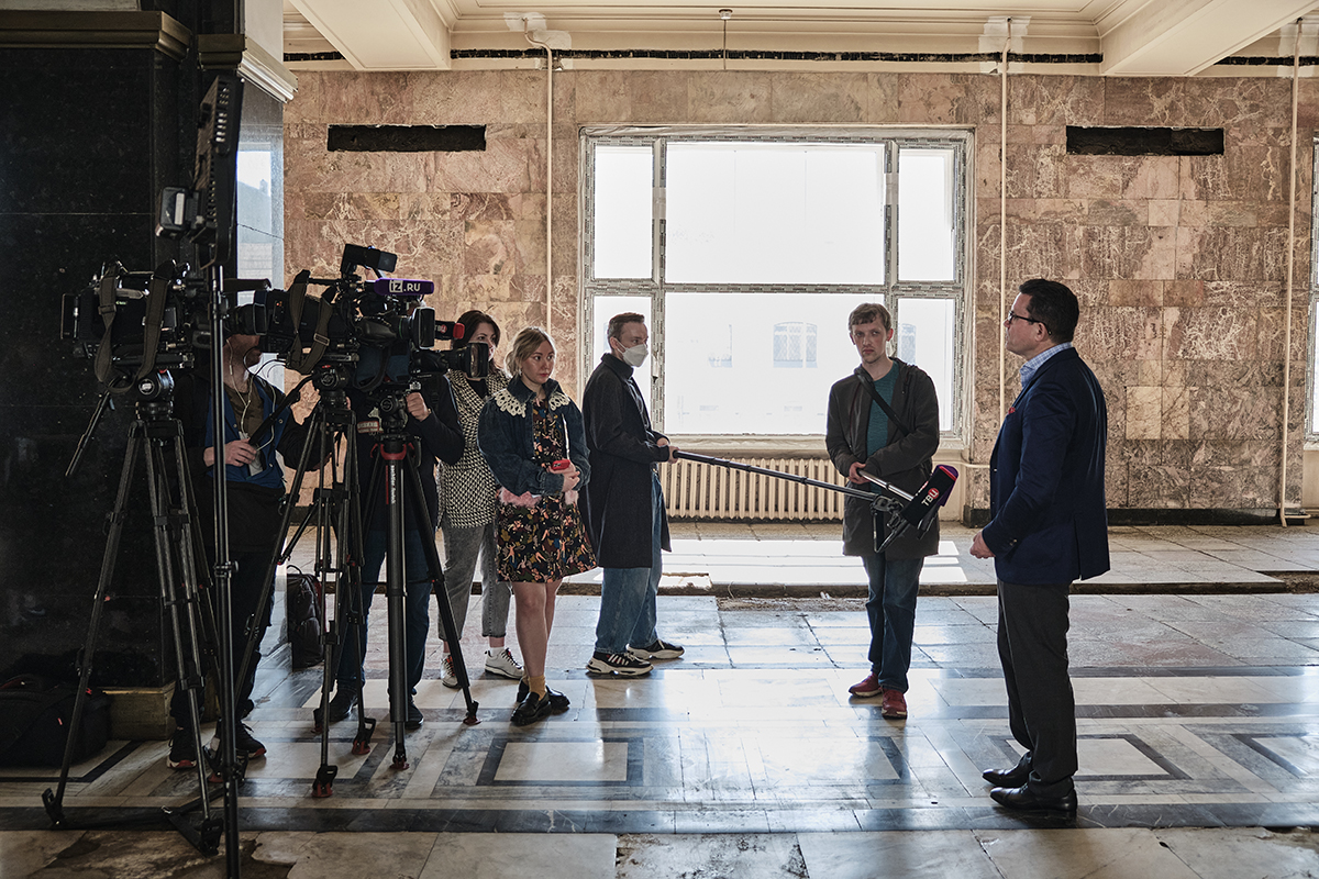 потомки будущего. потомки будущего. орионцы лирианцы. оригинальные фото связь поколений. планета пришельцев.