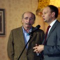 Александр Кабаков и Михаил Сеславинский вручают призы зрительских симпатий